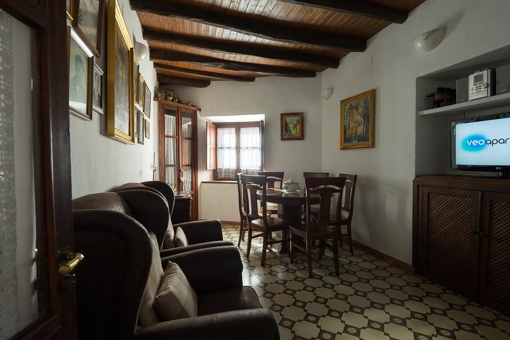 Holi-rent Historic House Next To The Alcazar Appartamento